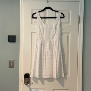 White Vineyard Vines Dress - Size 4